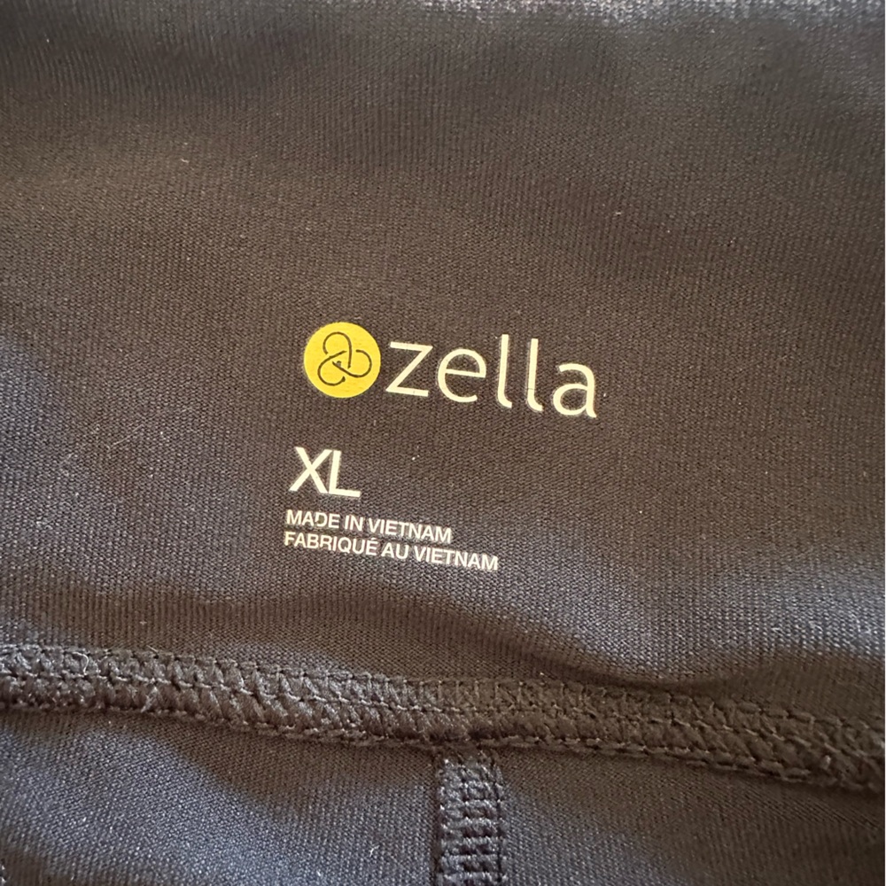 Zella black capri leggings with mesh sides, size XL - Picture 3 of 11